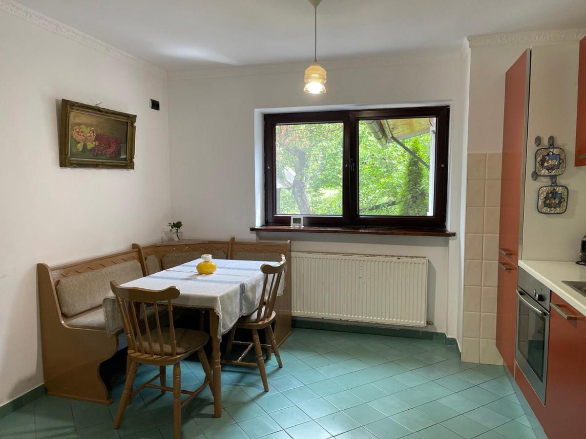 Pensiunea La Maison Bran  Eksteriør billede
